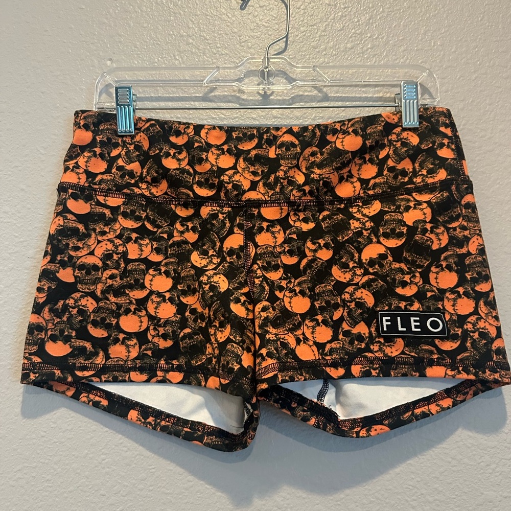 FLEO 3.25 Halloween Skulls Shorts